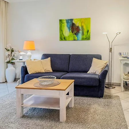 Bernstein Apartman *